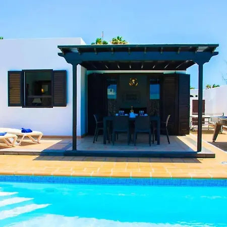 Calamares Villa *
