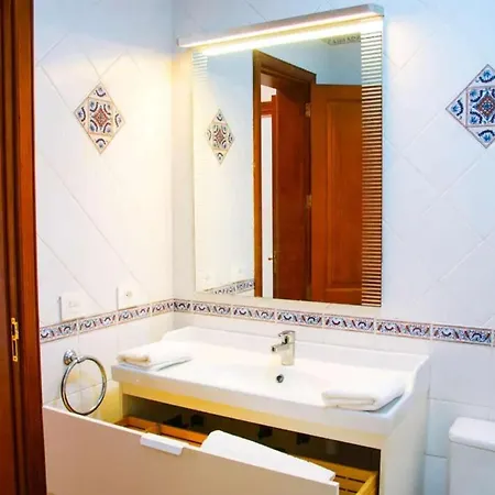 Calamares Villa *